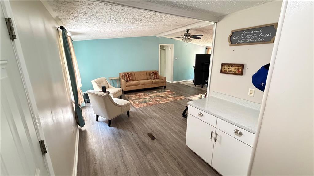 431 Venable Road Property Photo 6