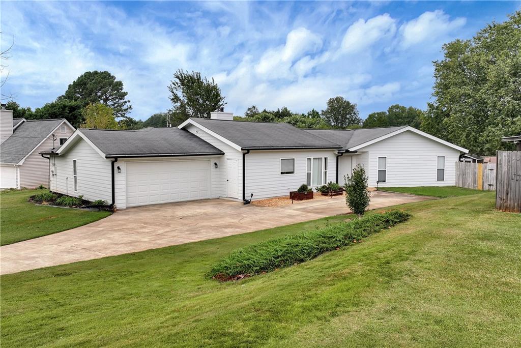 5640 Raintree Trce Property Photo 1