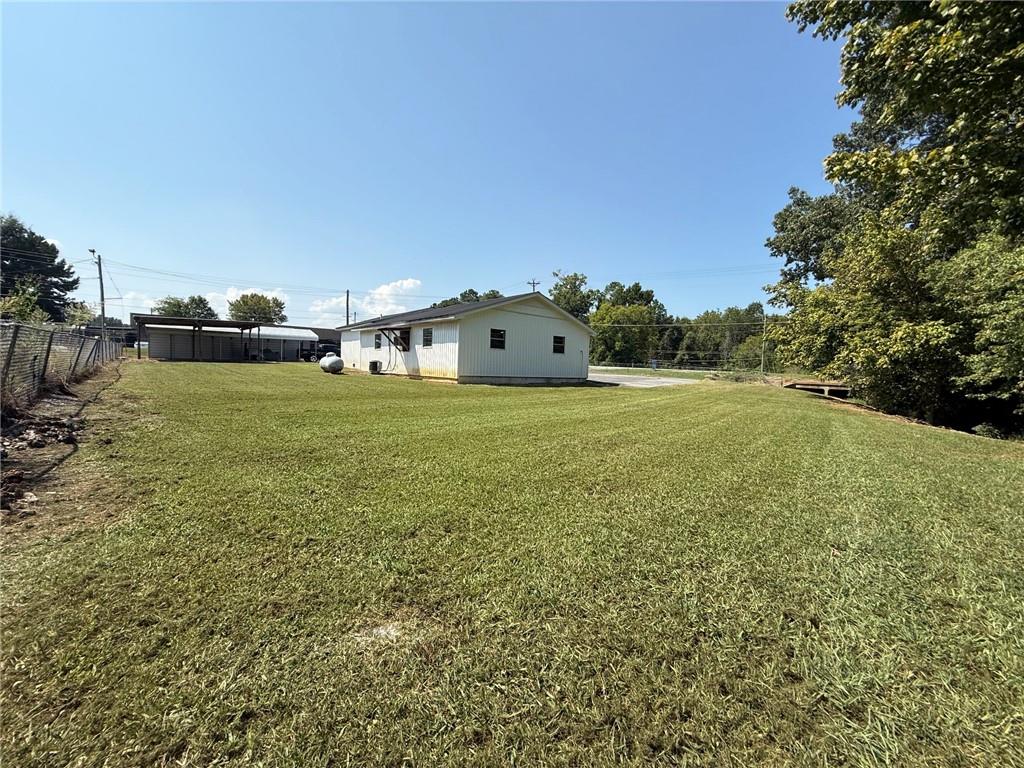 1330 Us 41 N Property Photo 15