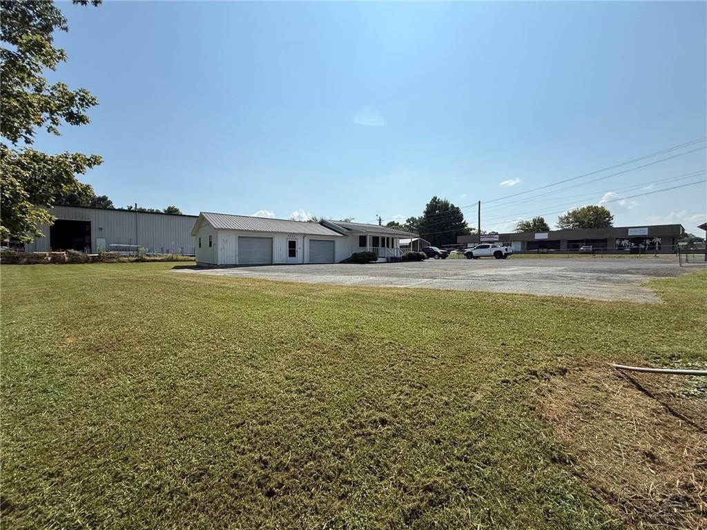 1330 Us 41 N Property Photo 25