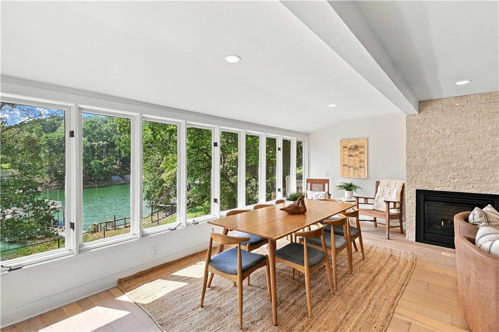 688 Harbor Cove Property Photo 14