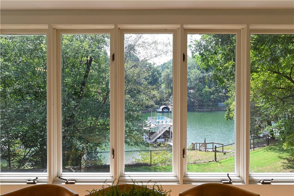 688 Harbor Cove Property Photo 15