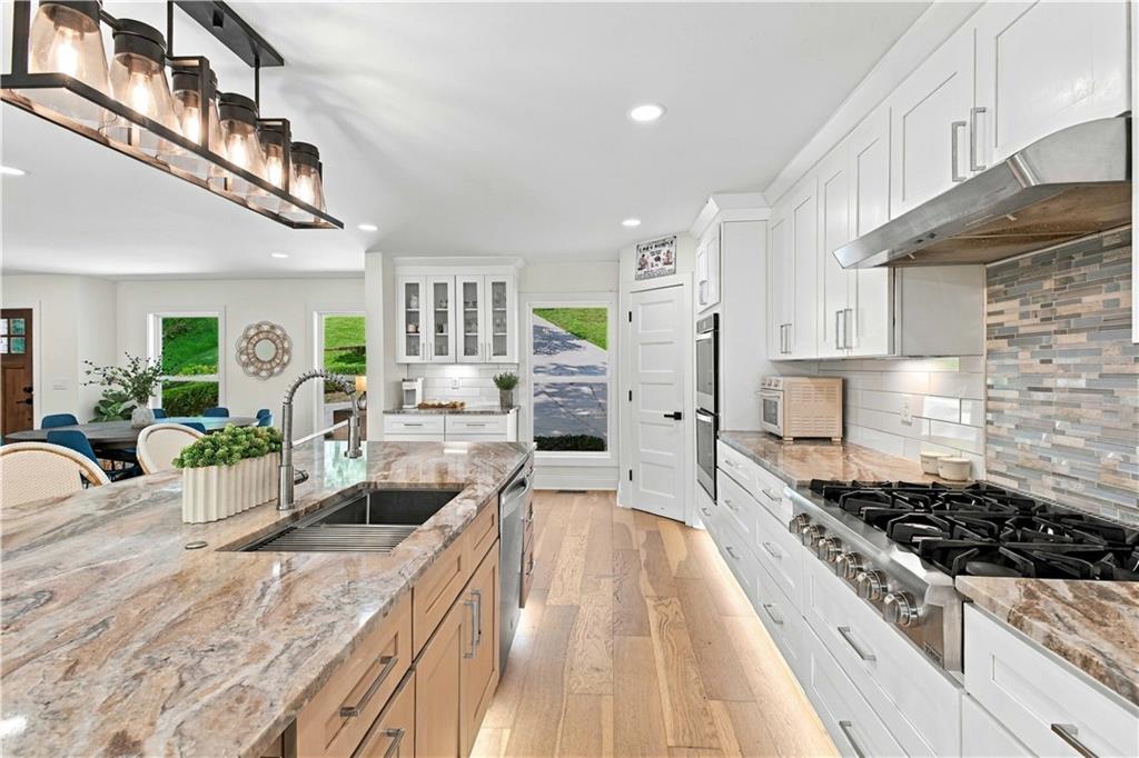 688 Harbor Cove Property Photo 25
