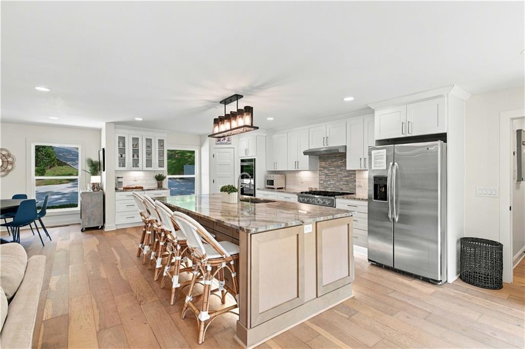 688 Harbor Cove Property Photo 27