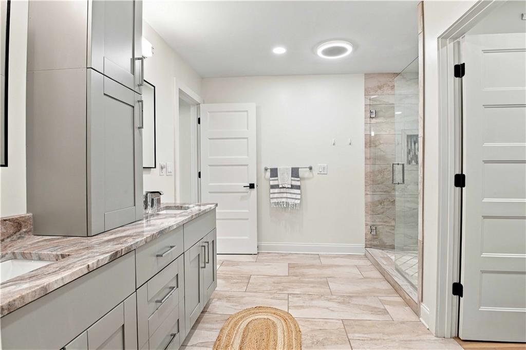 688 Harbor Cove Property Photo 38