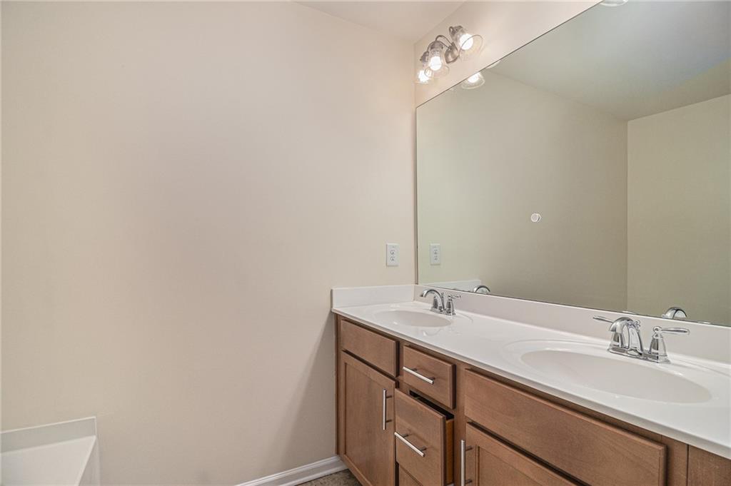 5004 Longview Walk Property Photo 10