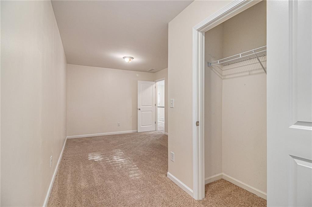 5004 Longview Walk Property Photo 14