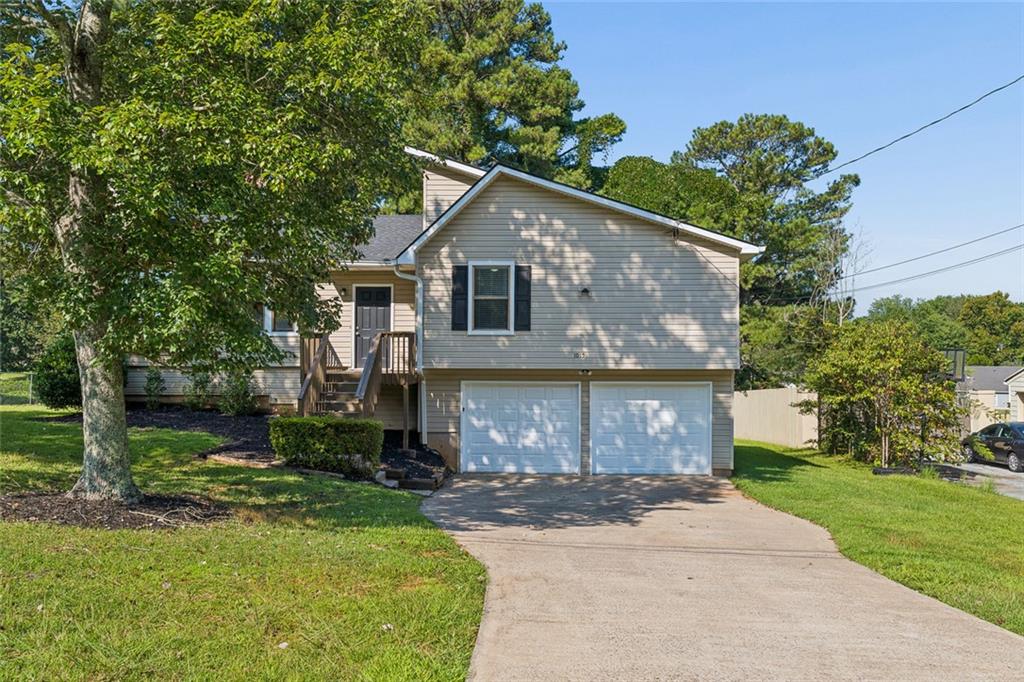 1015 Malibu Drive Property Photo 1