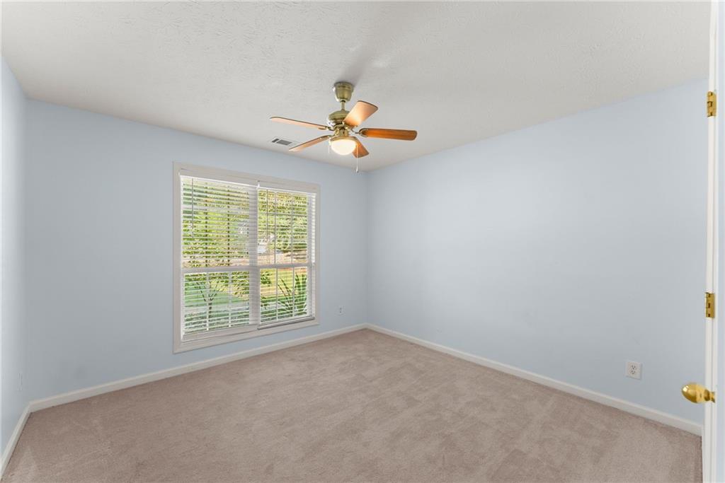 61 Hawthorne Drive Property Photo 20