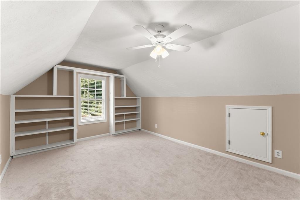 61 Hawthorne Drive Property Photo 33