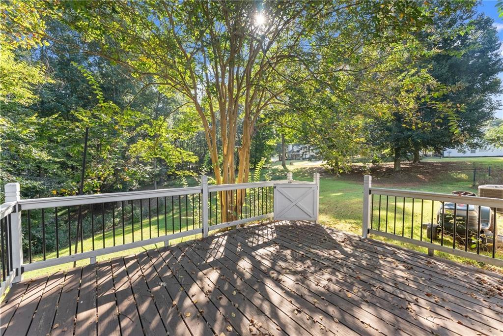 61 Hawthorne Drive Property Photo 37