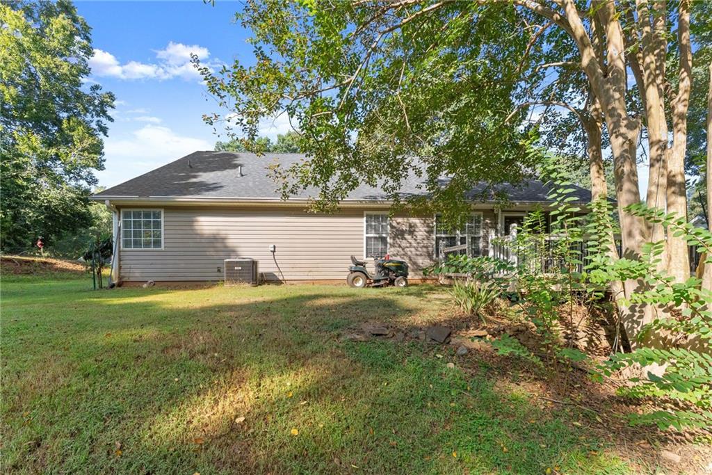 61 Hawthorne Drive Property Photo 39