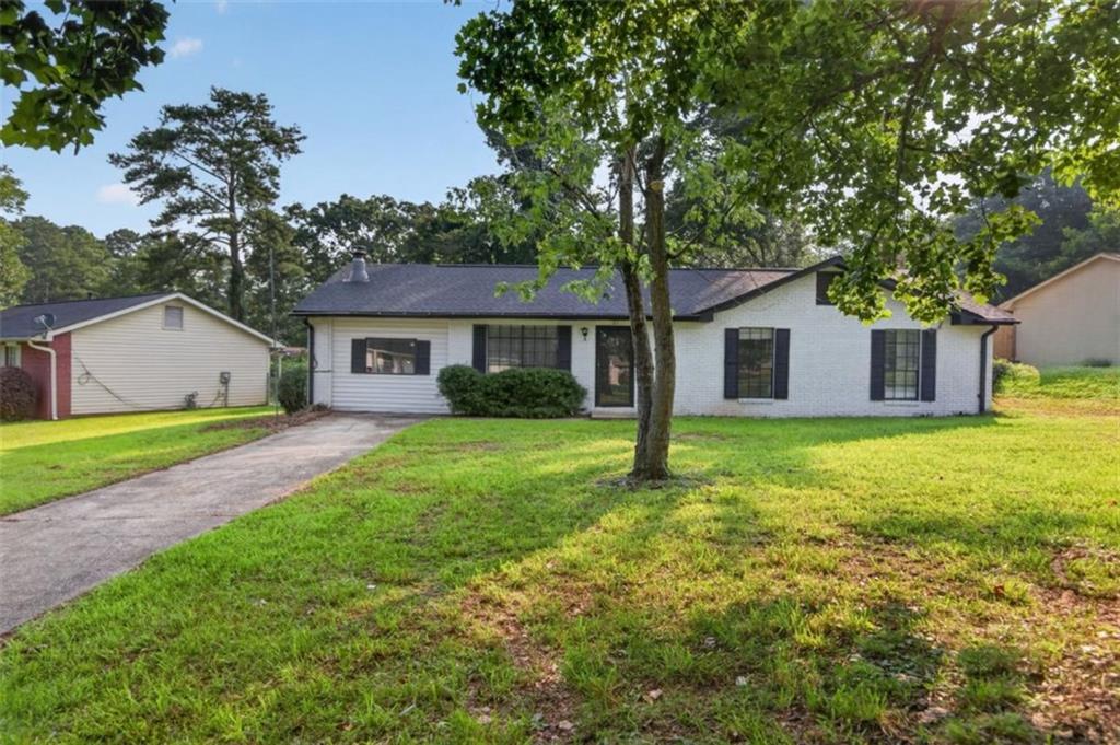 150 Woodcrest Way Property Photo 1