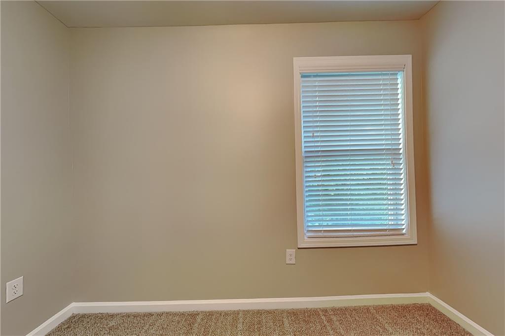 7832015 Property Photo 12