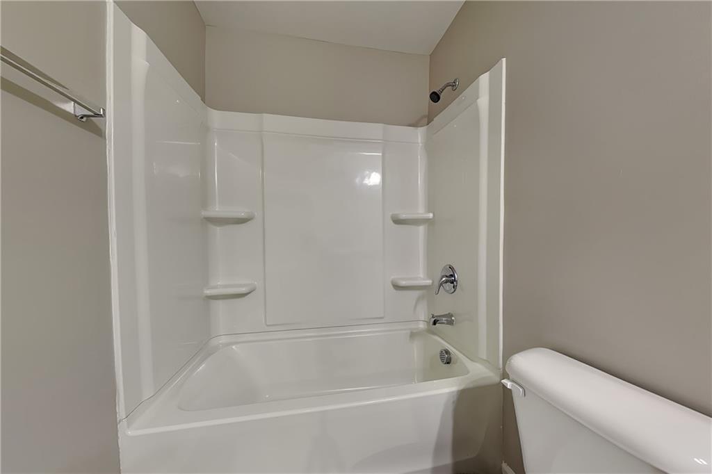 7832015 Property Photo 14