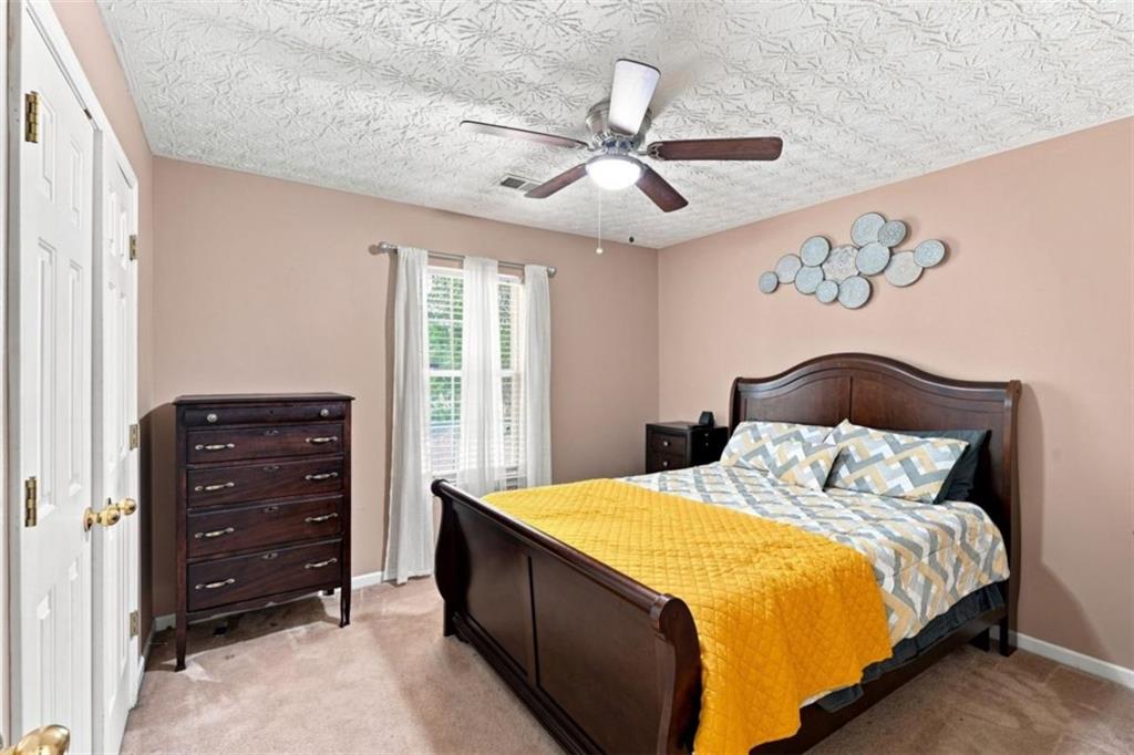 212 Vernon Walk Property Photo 14