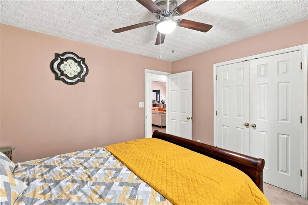 212 Vernon Walk Property Photo 15