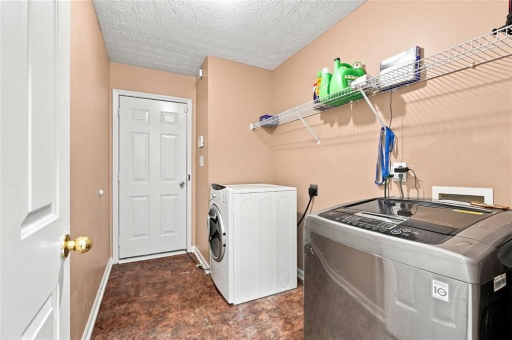 212 Vernon Walk Property Photo 24