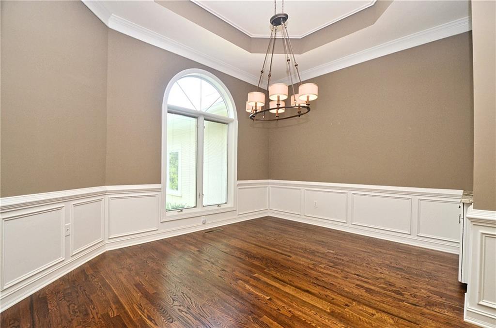 1330 Monroe Drive Property Photo 4