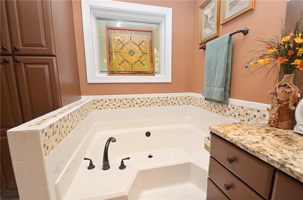 1330 Monroe Drive Property Photo 20
