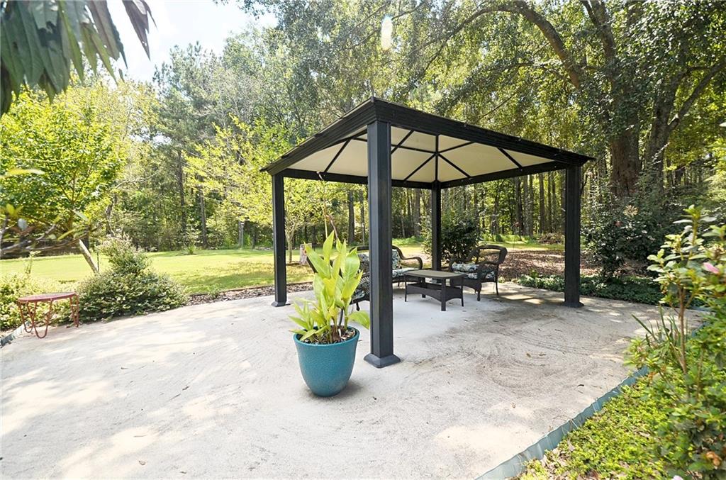1330 Monroe Drive Property Photo 33
