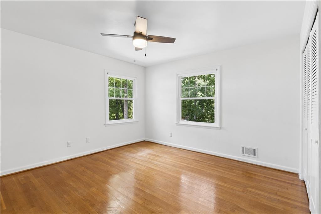 800 Glenairy Drive Property Photo 17