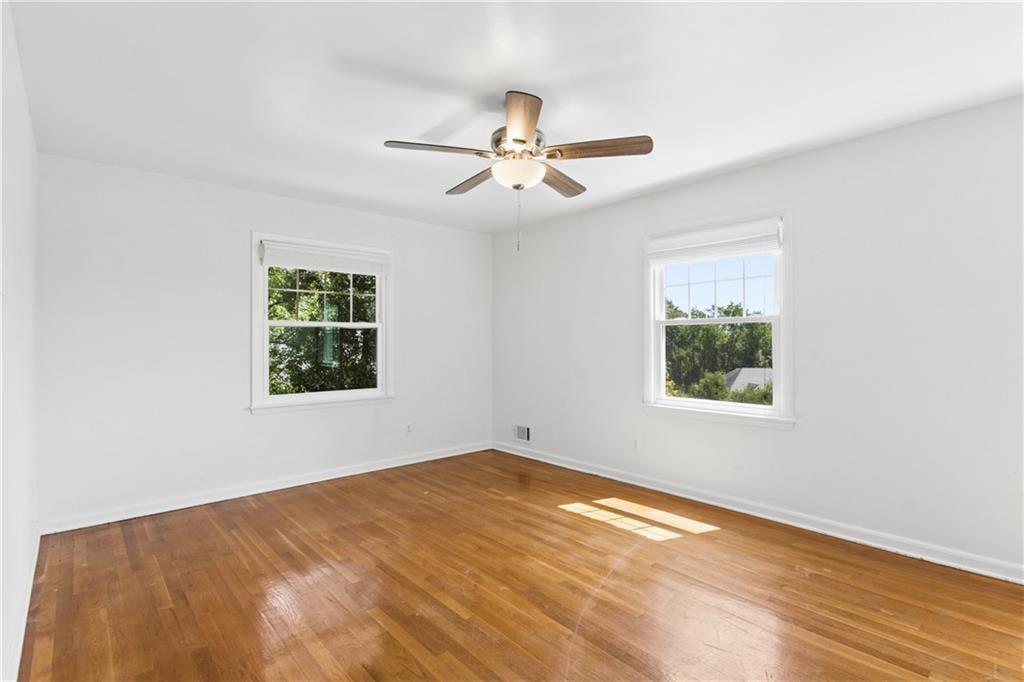 800 Glenairy Drive Property Photo 20