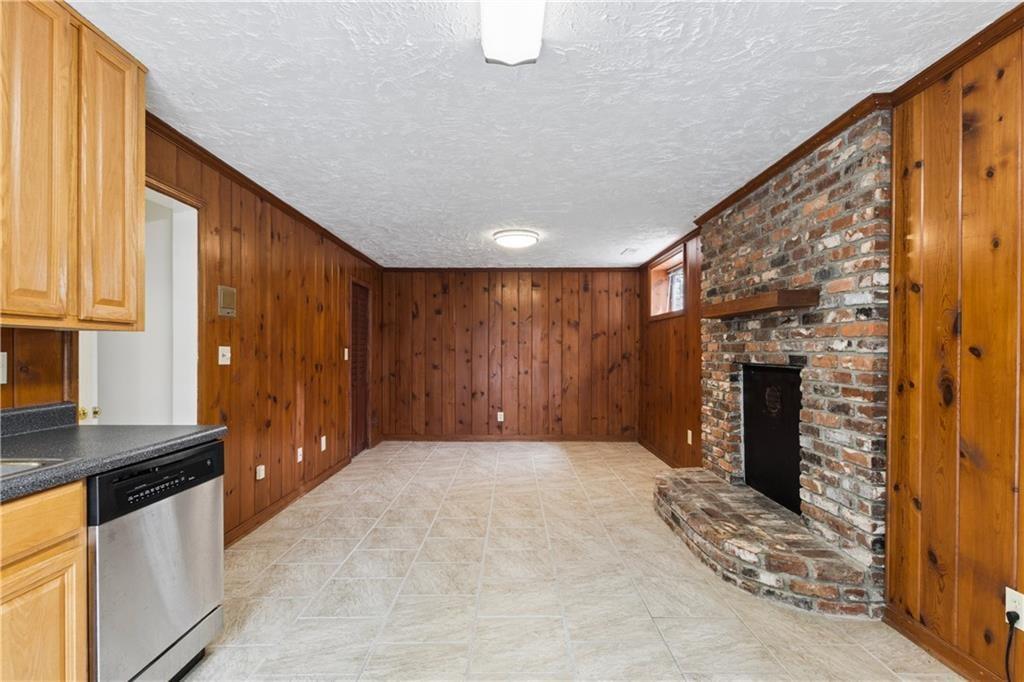 800 Glenairy Drive Property Photo 22