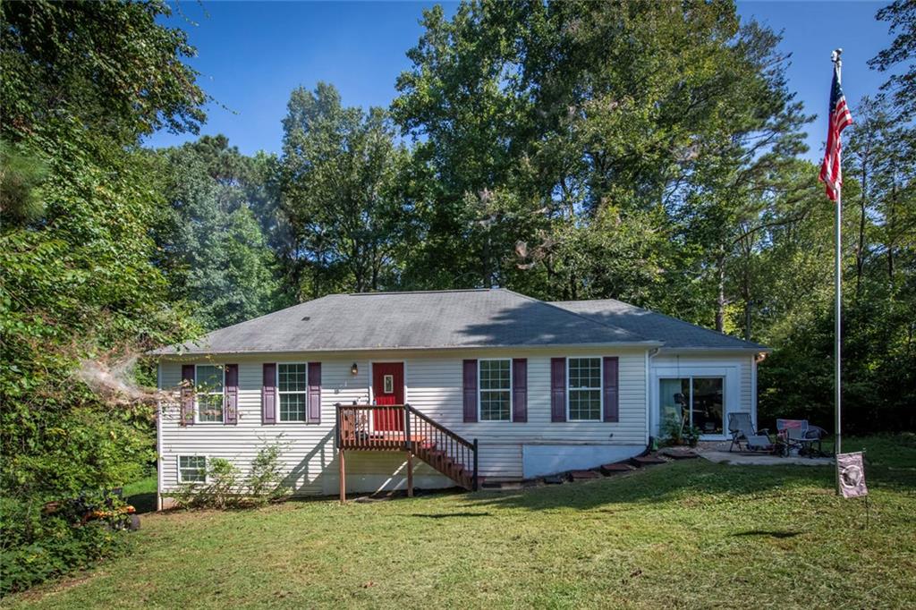 556 Old Corinth Road Property Photo 1