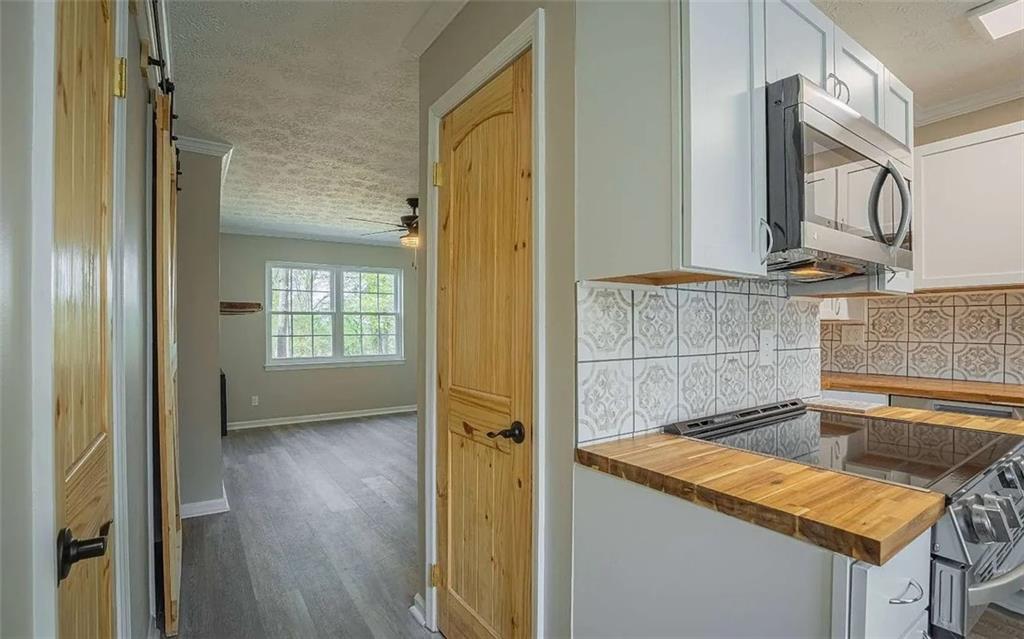 1235 Riverside Drive Unit D1 Property Photo 12