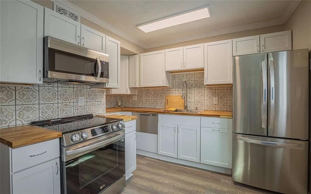1235 Riverside Drive Unit D1 Property Photo 15