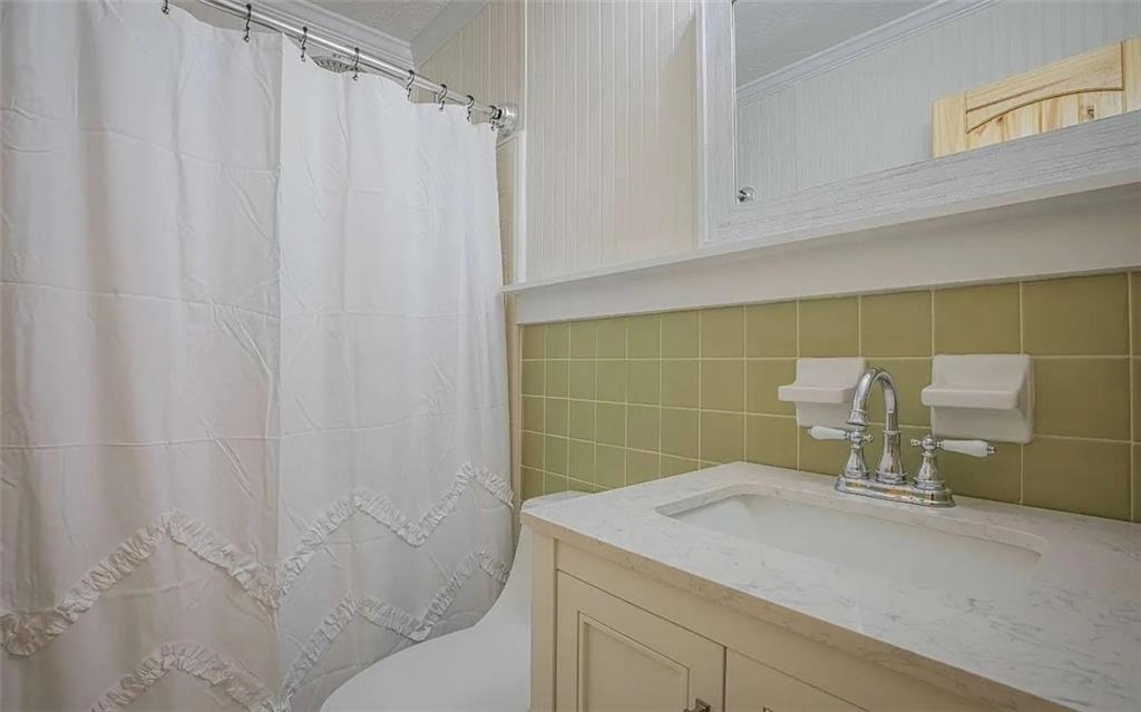 1235 Riverside Drive Unit D1 Property Photo 29