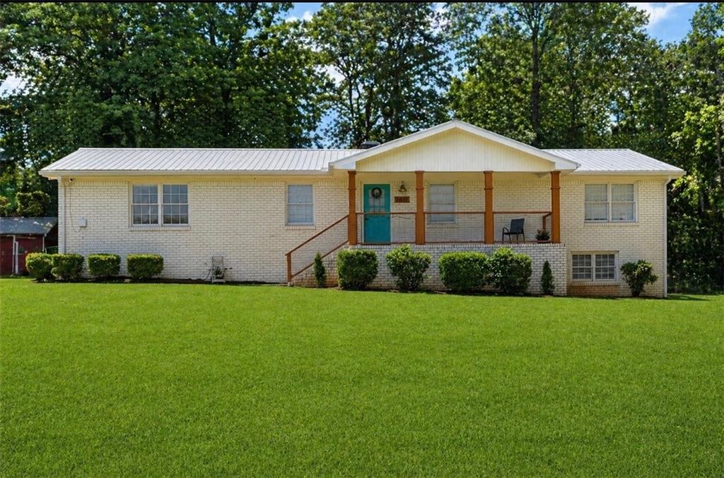 1611 Carlton Avenue Property Photo 1