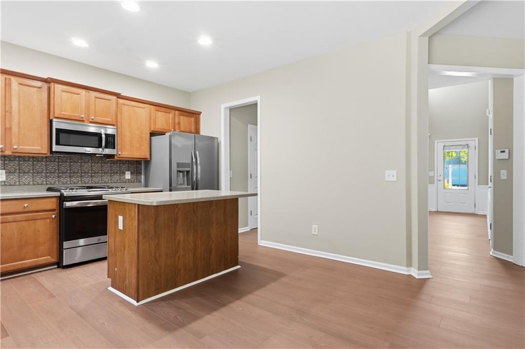 710 Berkeley Terrace Property Photo 11