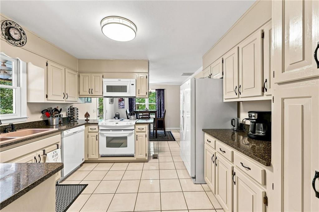 101 Hancock Way Property Photo 14