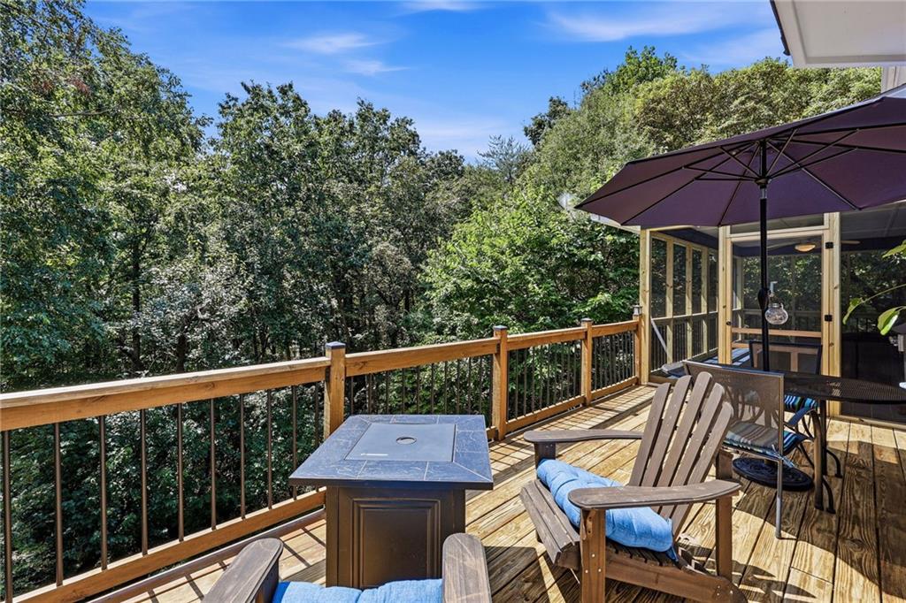 101 Hancock Way Property Photo 28