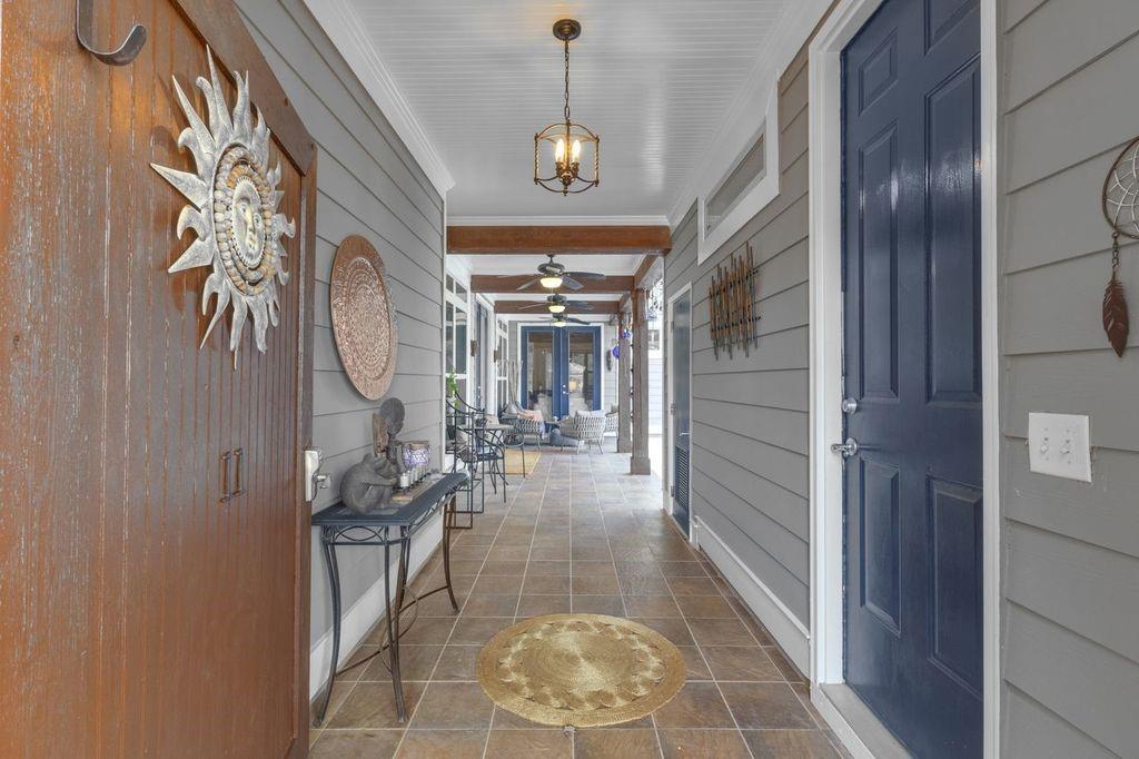 11 Beacon Crst Property Photo 4