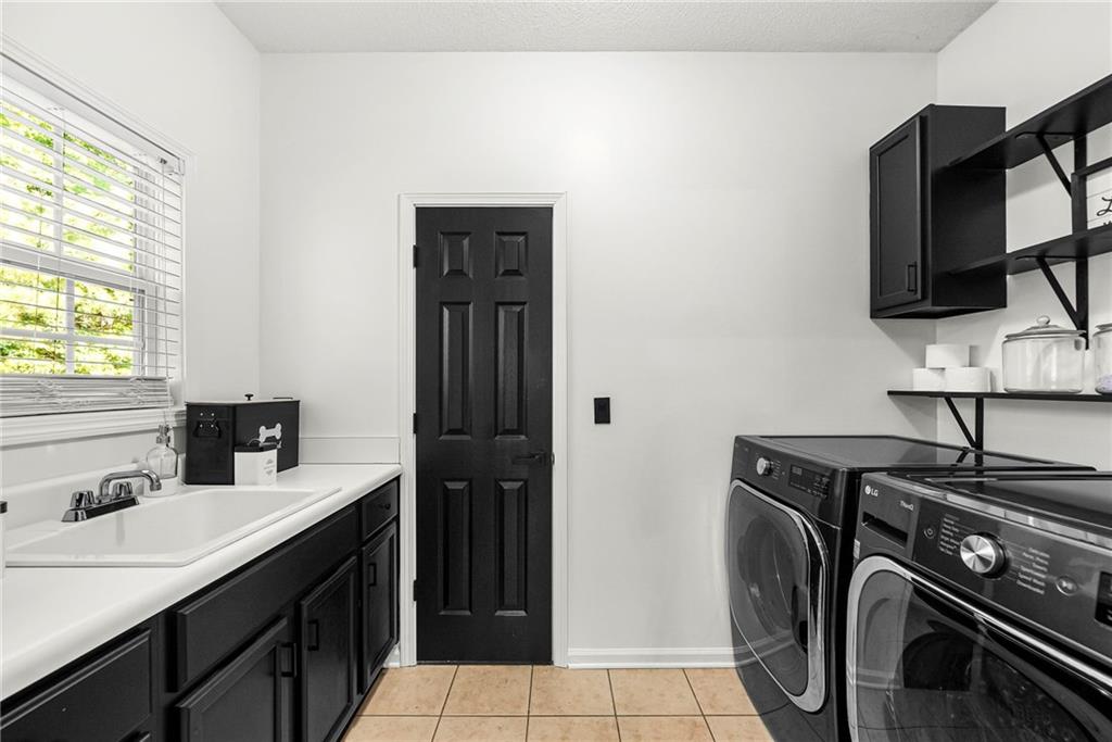176 Oak Leaf Drive Property Photo 10