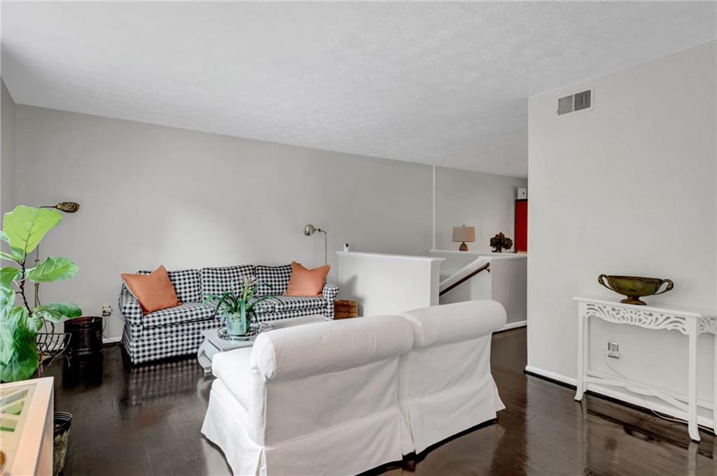 6905 Park Avenue Property Photo 4