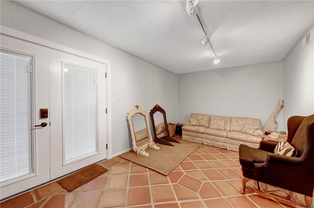 6905 Park Avenue Property Photo 18
