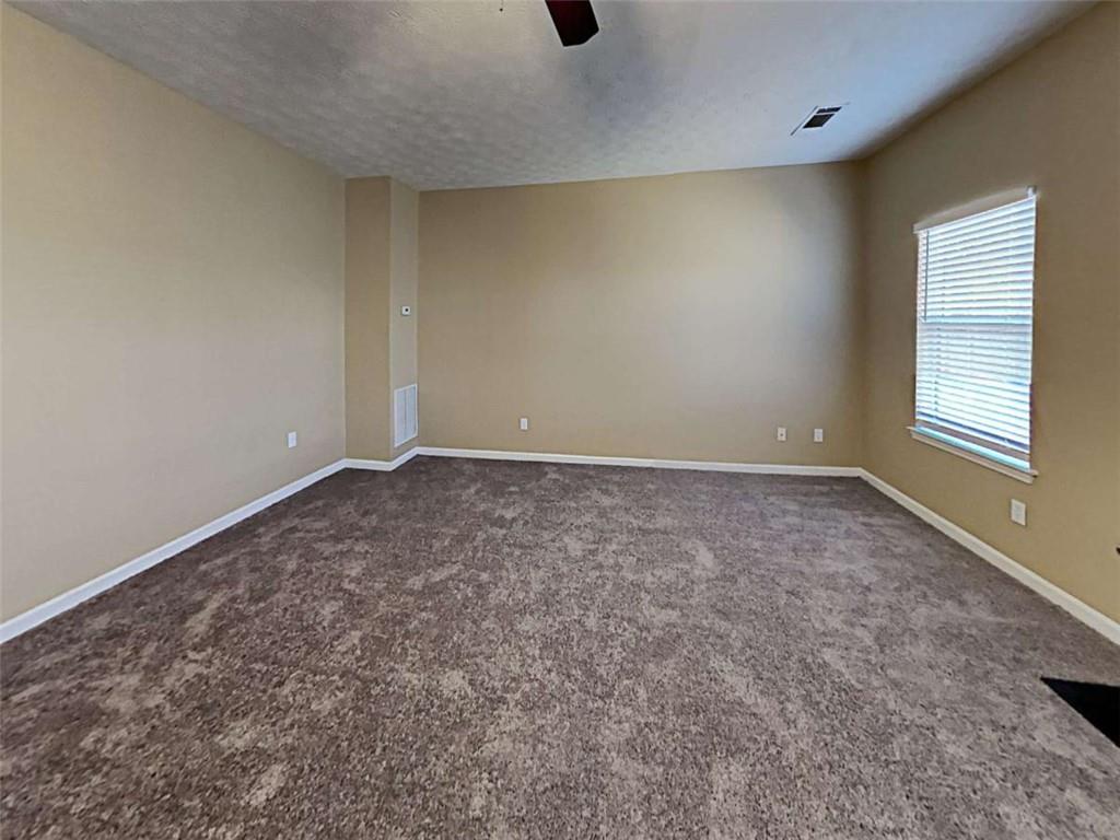 160 Long Drive Property Photo 8