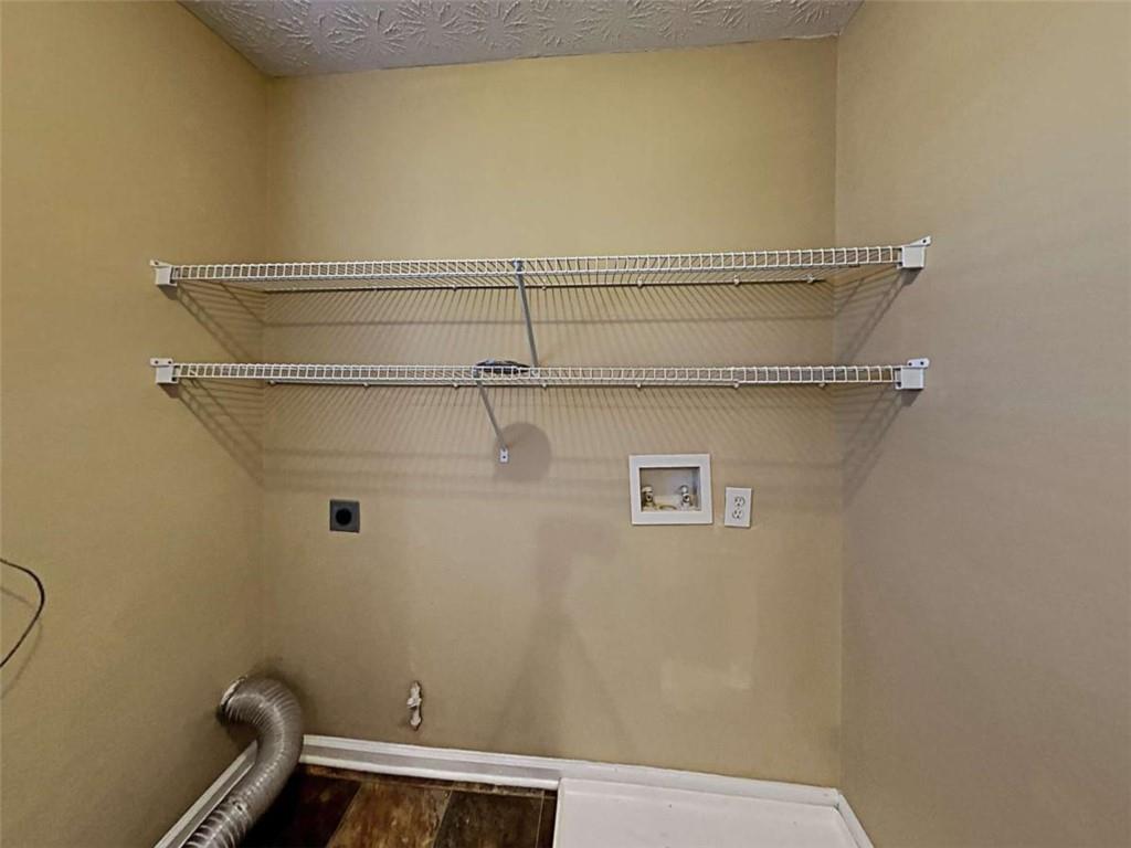 160 Long Drive Property Photo 12