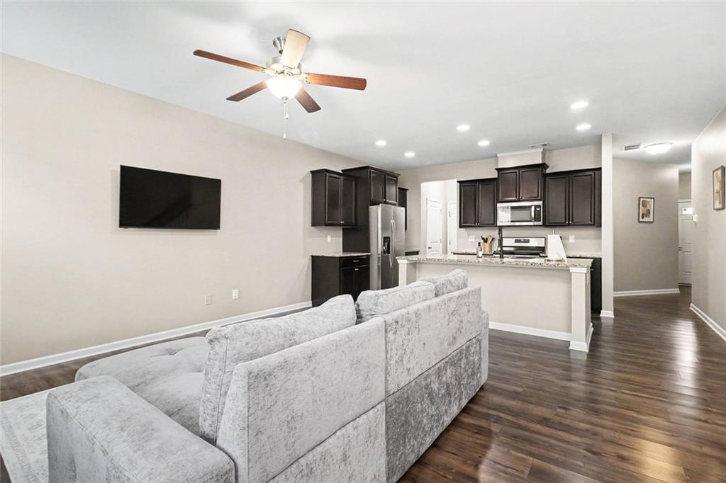 6131 Centennial Run Property Photo 4