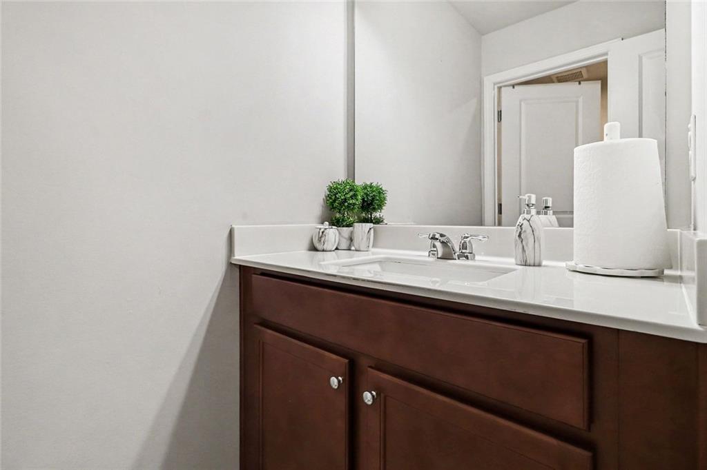 6131 Centennial Run Property Photo 11