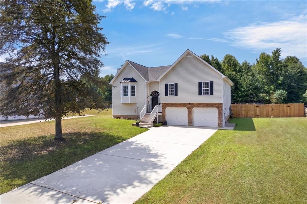 186 Majesty Drive Property Photo 1