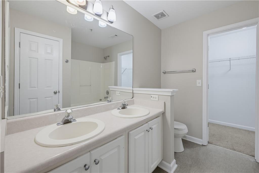 7076 Biltmore Trace Property Photo 23