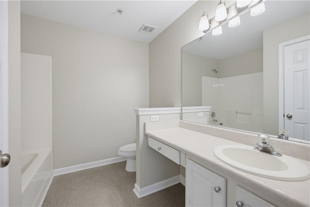 7076 Biltmore Trace Property Photo 29