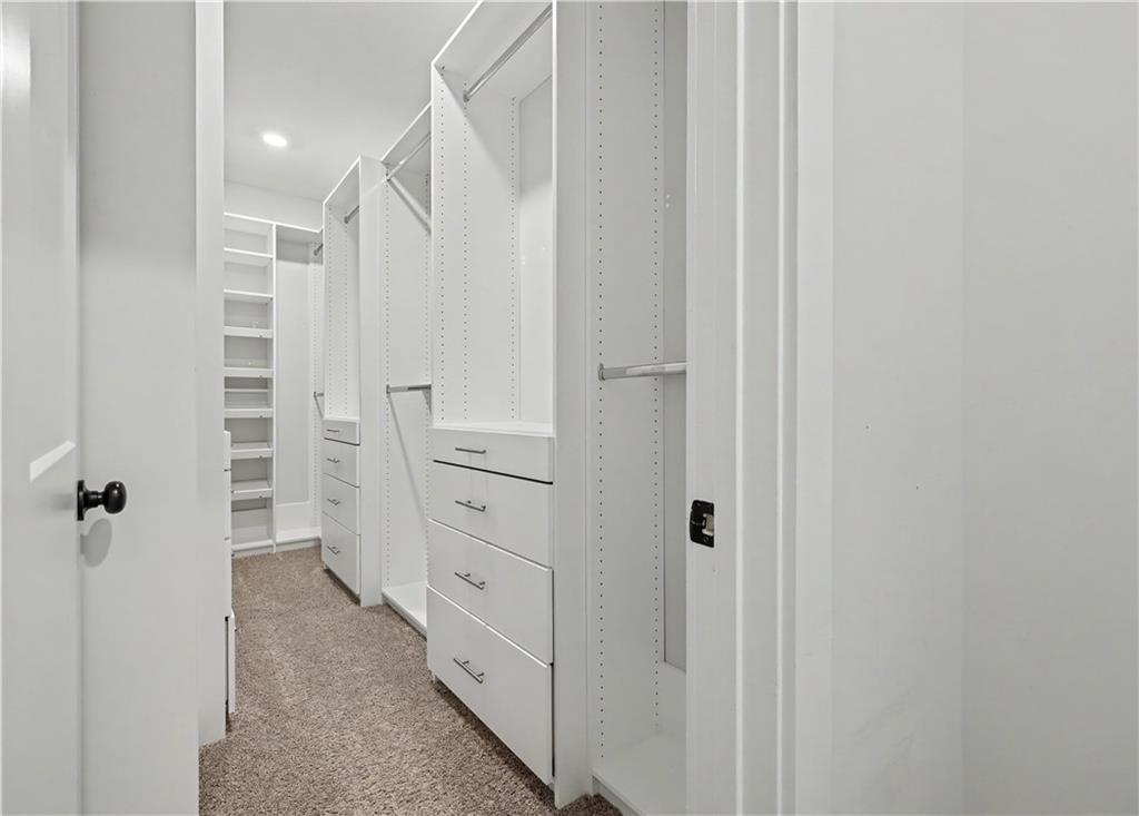 2606 Traditions Way Property Photo 8
