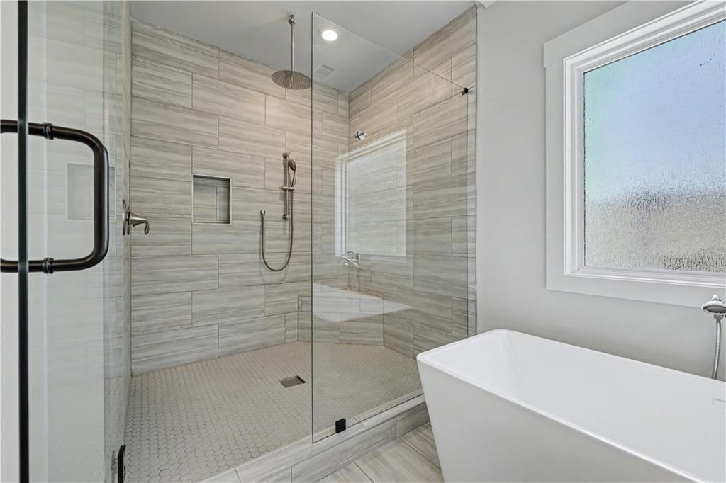 2606 Traditions Way Property Photo 28