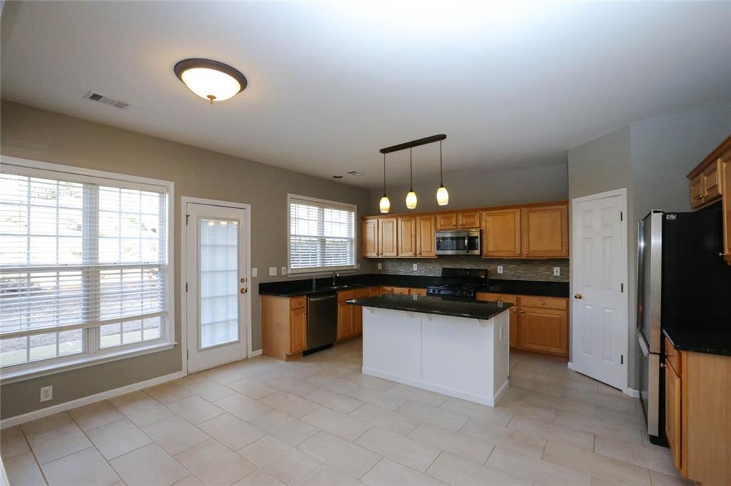 7832650 Property Photo 16
